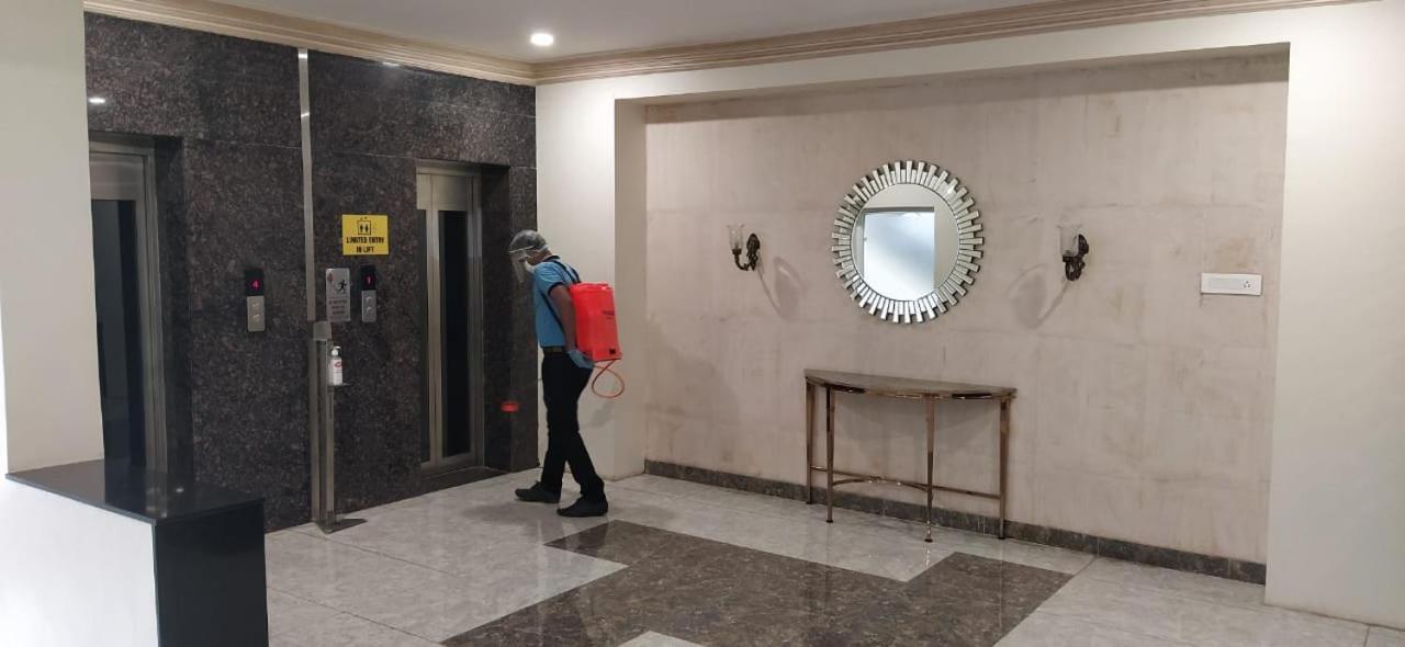 Hotel Grand Gayathri Khammam Exteriör bild